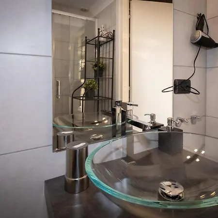 Cconforthotels R&b Cavour Gasthof Bari