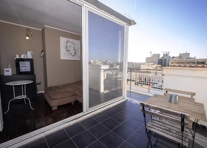 Cconforthotels Cavour Konukevi Bari