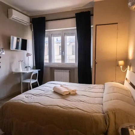 Cconforthotels Appartamento Cavour Πανσιόν 3*