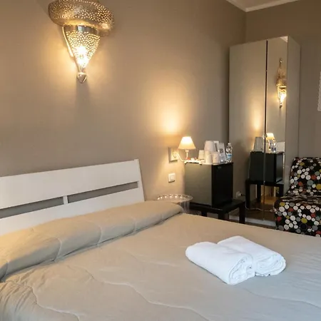 Cconforthotels R&b Cavour Bari