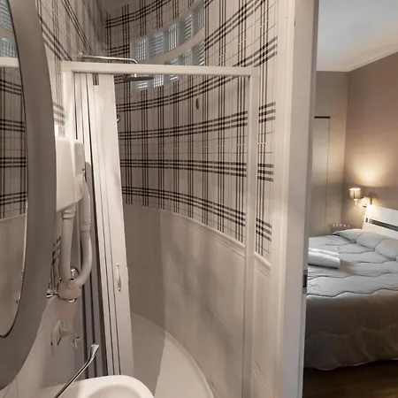 Cconforthotels R&b Cavour Casa de hóspedes 3*