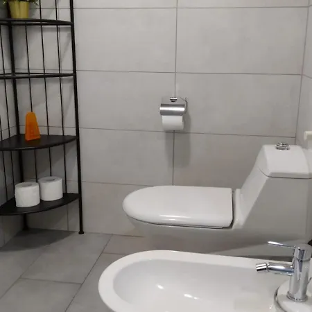 Cconforthotels Cavour Pensión Bari