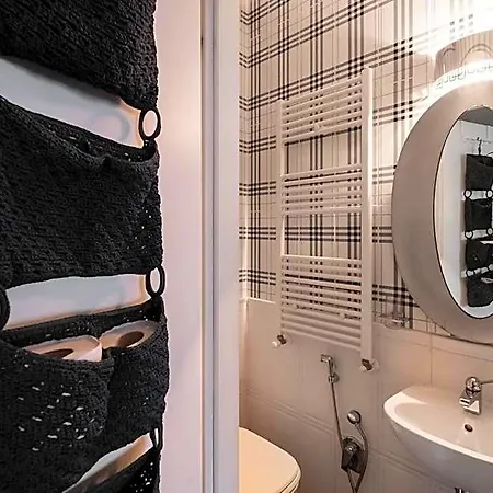 Гостьовий будинок Cconforthotels Cavour Барі