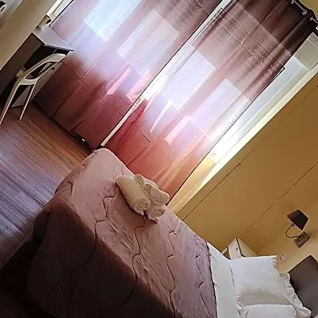 Cconforthotels Cavour Барі
