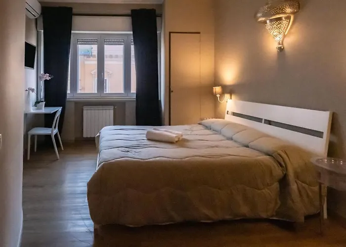 Cconforthotels Cavour 3* Bari